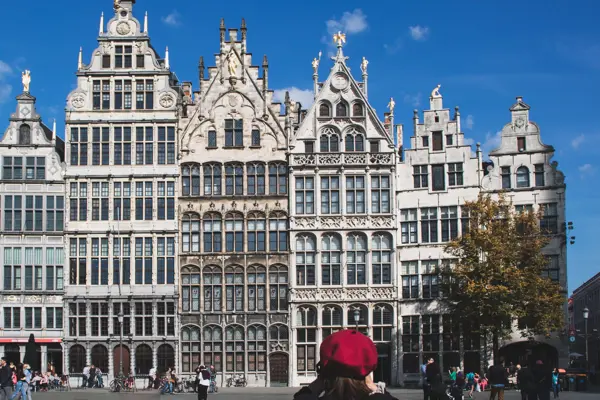 Home Swap Antwerp - Stay Connected with Fast Internet