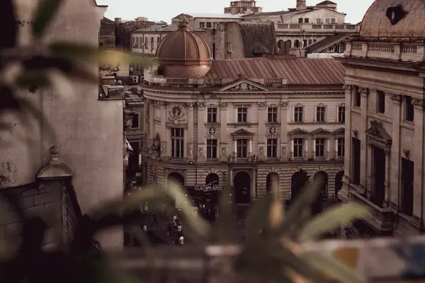 Home Swap Bucharest - Trade Your Workspace for History and Culture