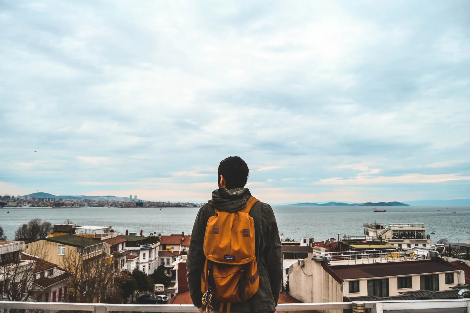 home swap vs hotels for digital nomads