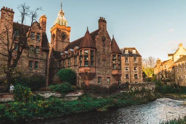 Home Swap Edinburgh - Savor the Sights and Sounds of Old Town