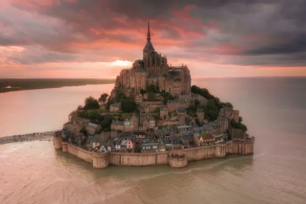 Home Swap France - Unveiling France's Splendors
