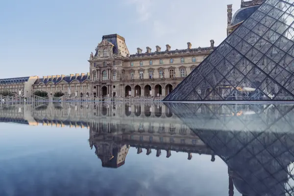 Home Swap France - Lost in Louvre and Language