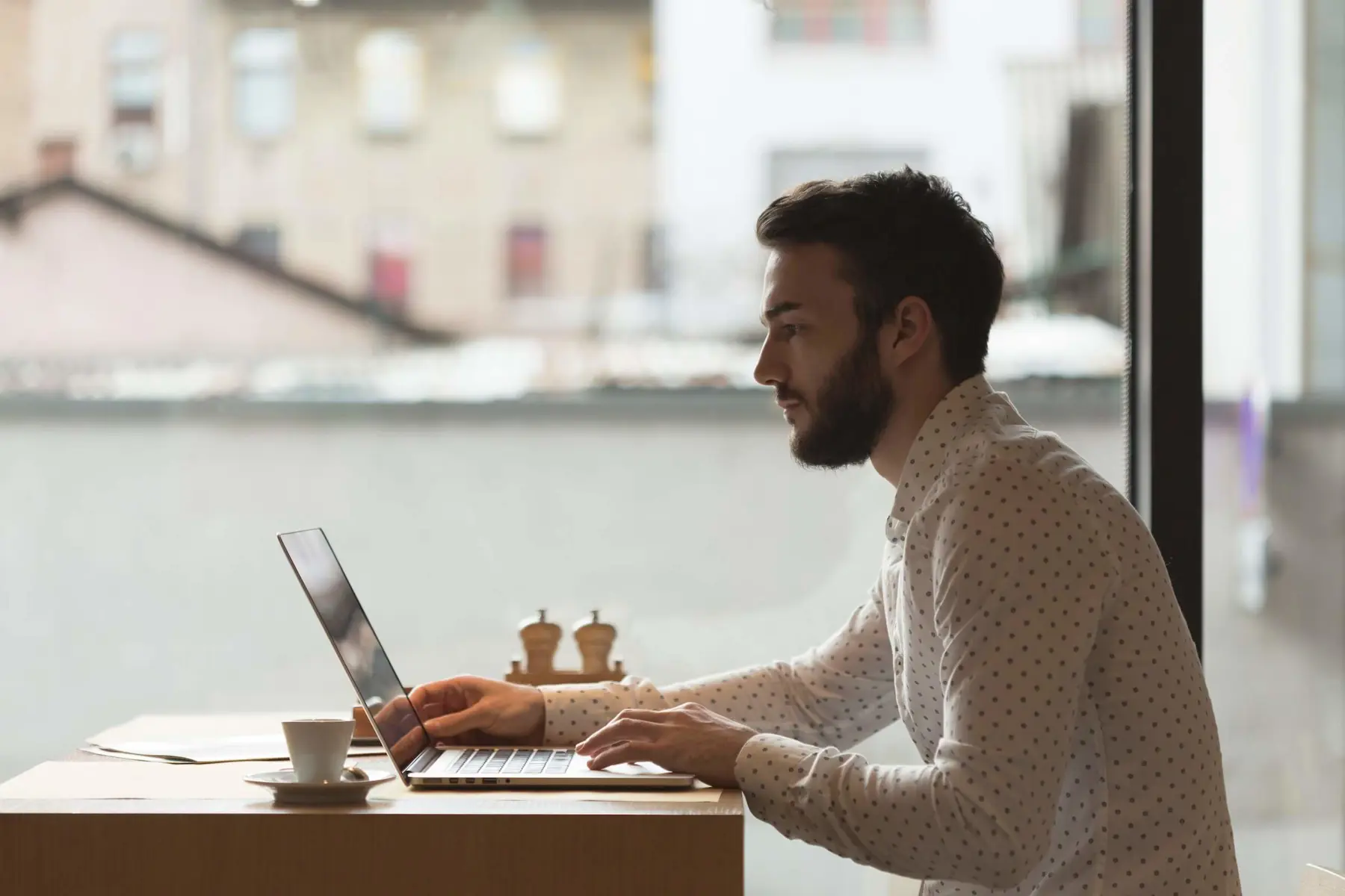 home swap tips remote workers laptop