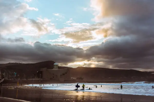 Home Swap Las Palmas - Explore Beyond Your Desk