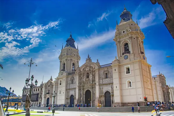 Home Swap Lima - Experience the History of Lima
