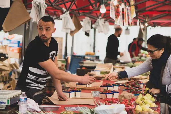 Home Swap Lyon - Work Hard, Eat Well