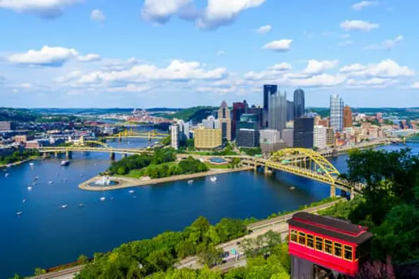 Home Swap Pittsburgh - Museums, Inclines, Markets, and River Light