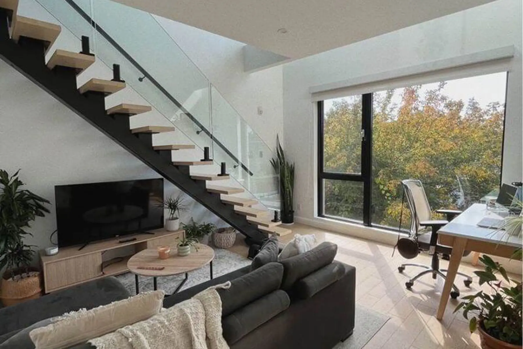 home office in montreal, canada