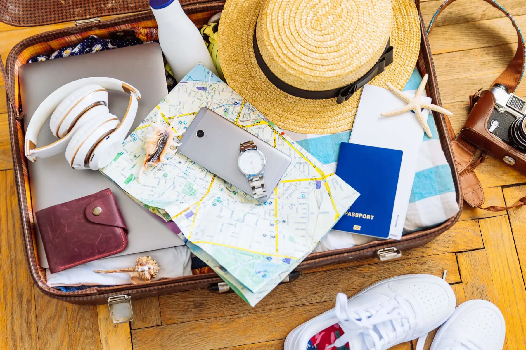 vacation vs workation packing list