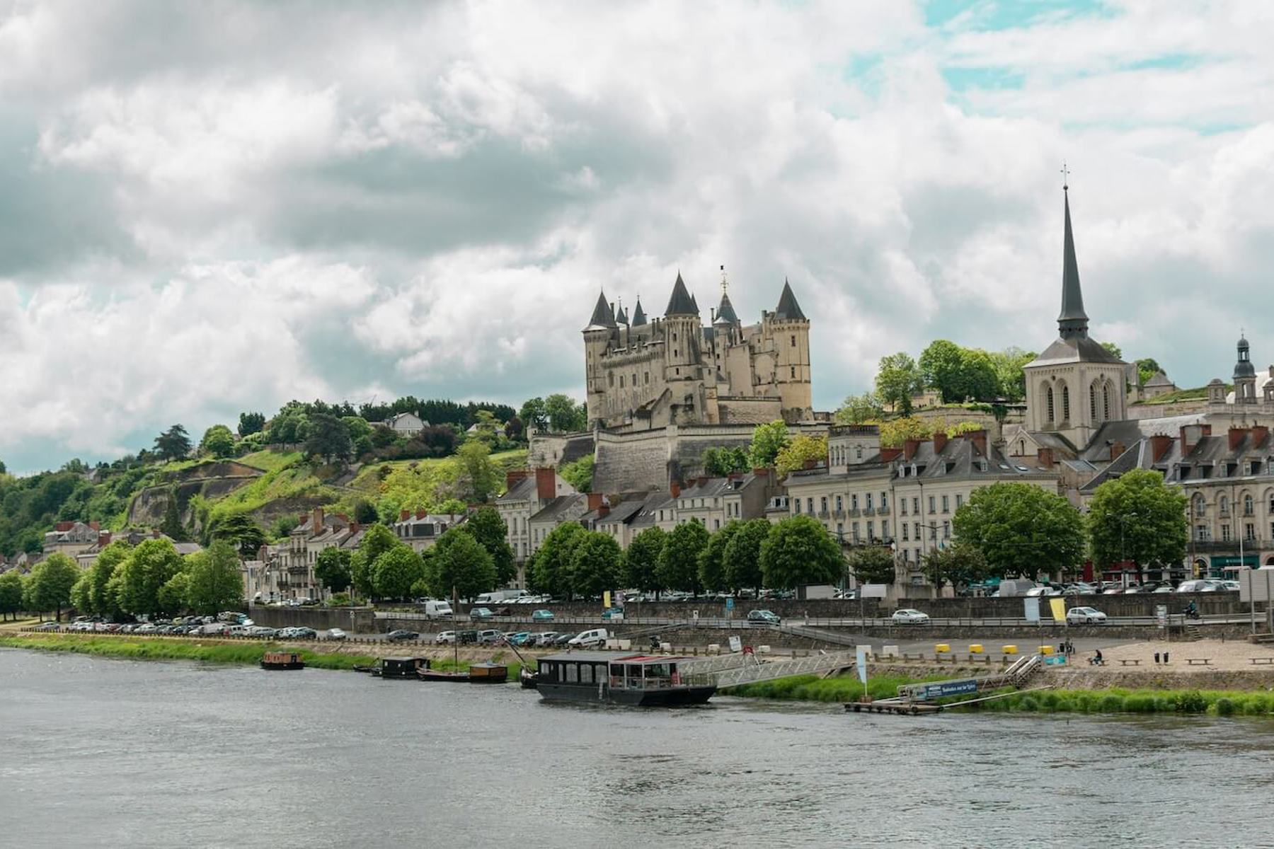 paris day trip loire valley