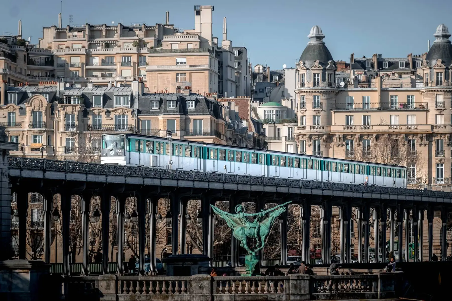 metro travel paris