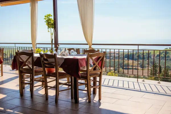 Home Swap Zakynthos - Taste the Island's Delicious Cuisine
